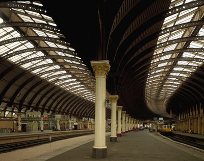 Utsikt över Yorks centralstation designad av arkitekterna William Peachy och Thomas Prosser (1800-talet). 1870-1877 England av William and Prosser Thomas Peachy