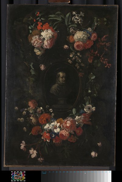 Feigned, skulpterad byst av den välsignade Hieronymus Werdanus inställd i en låtsad stenkartouche, dekorerad med en swag och två klasar med blommor av Wouter Gysaerts