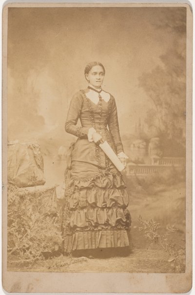 Porträt einer Frau von Wright & Cornwell