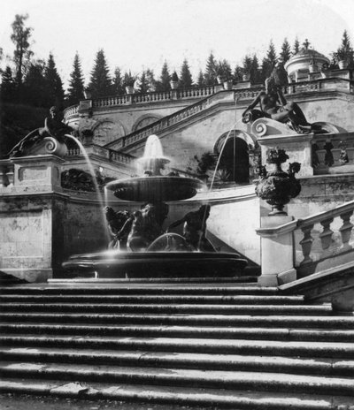 Fontänen vid Linderhof Palace, Bayern, Tyskland, c1900-talet. av Wurthle and Sons