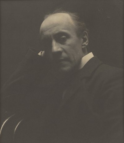 [Porträtt av Sir Anthony Hope Hawkins] av Zaida Ben Yusuf