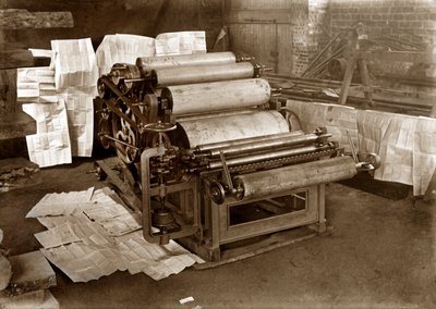 En tryckpress: roterande press för tidningstryck, cirka 1900 (s/v foto) av . .