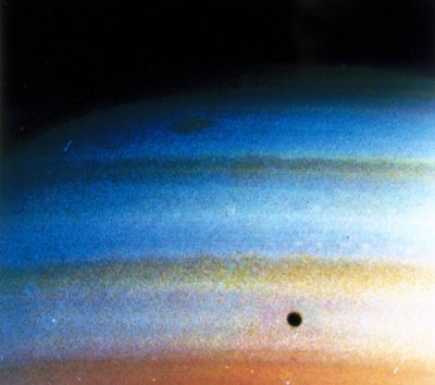 Molnmönster på Saturnus, fotograferat av Voyager 1 av Frederick (attr. to) Barnard