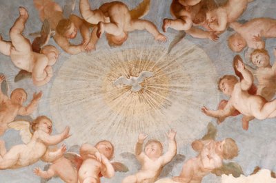 Duva av helig ande. Färsk. Basilikan Santissima Annunziata del Vastato. Genua. Italien. av . .