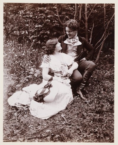 Edwardianskt porträtt, par i 1800-talsklänning av John Pardon