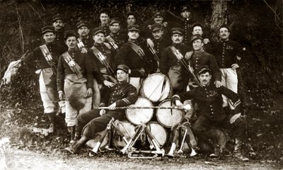 Fanfar av det 122:a franska infanteriregementet under första världskriget 14-18 (s/v foto) av . .