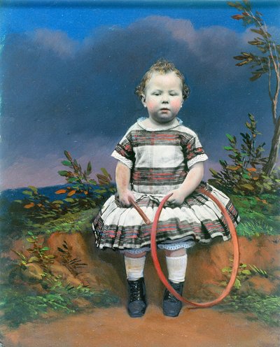 Porträtt av ett barn med en båge, handfärgad ambrotyp, c 1860 av Ferdinand Georg Waldmuller