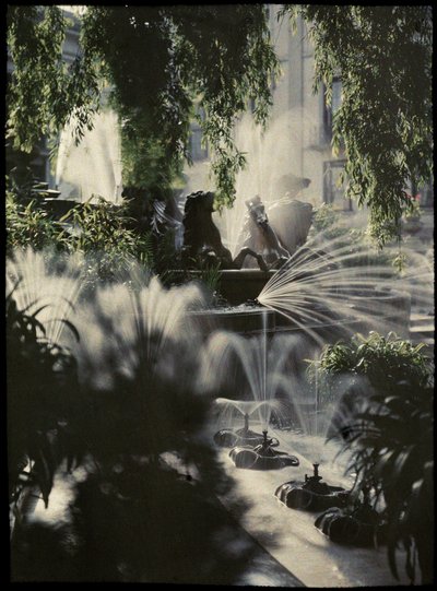 Neptunusfontänen, Cheltenham, ca 1910 av Frederick (attr. to) Barnard