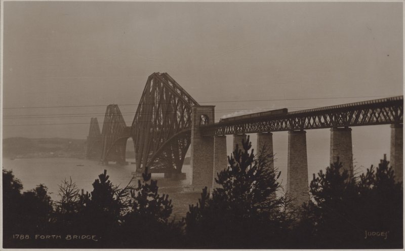 Forth Bridge (s/v foto) av (after) English photographer