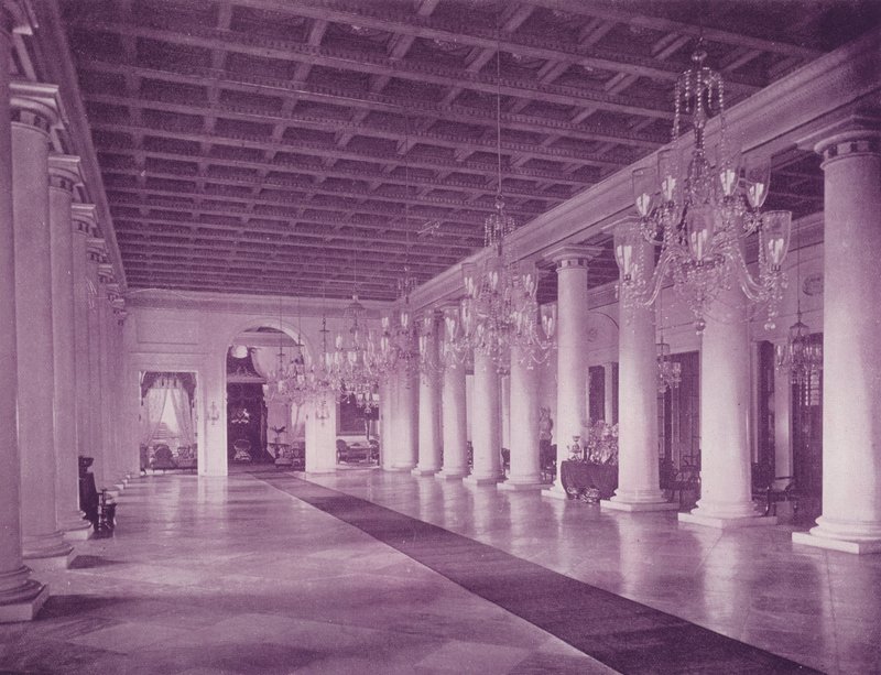 Marble Hall, Government House, Calcutta (s/v foto) av (after) English photographer