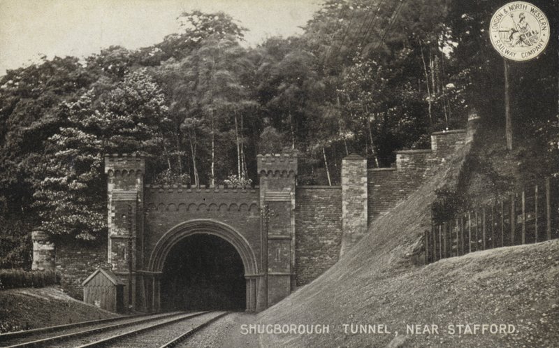 Shugborough Tunnel, nära Stafford (s/v foto) av (after) English photographer