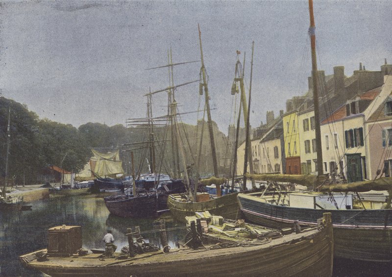 Belle-Ile-en-Mer, Port de Palais (färgad bild) av (after) French Photographer