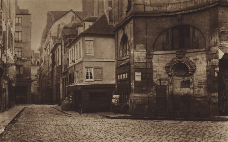 Erfurth korsning och fontän 1866, nära Saint-Germain-des-Pres (s/v foto) av (after) French Photographer