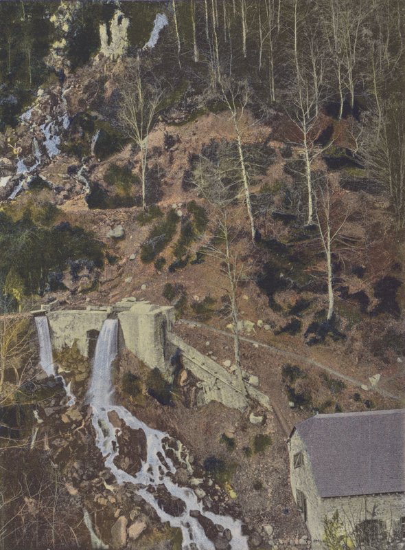 Hot Waters Waterfall (färgad bild) av (after) French Photographer