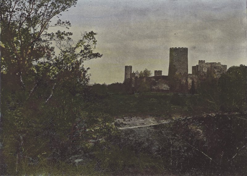 Chateaubrun (färgad bild) av (after) French Photographer