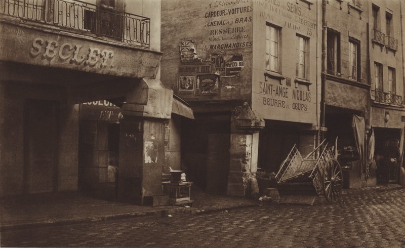Fragment av Halles pelare (s/v foto) av (after) French Photographer