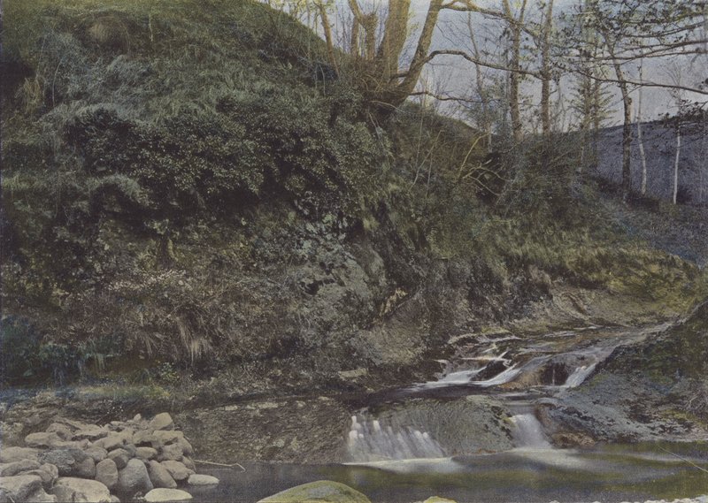 Cere-dalen, nära Vic-sur-Cere (färgad bild) av (after) French Photographer