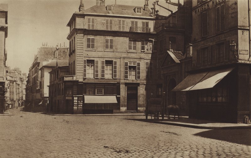 Place Saint-Germain-des-Pres och rue Bonaparte (s/v foto) av (after) French Photographer