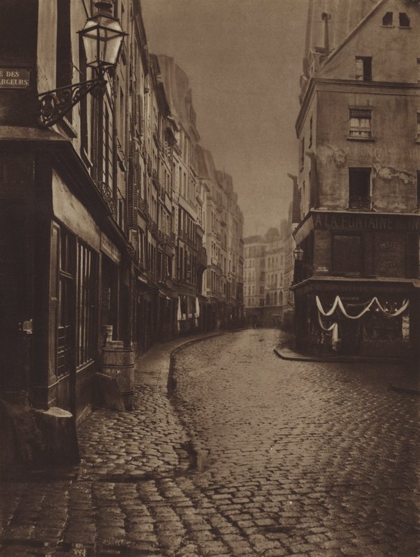 Rue Saint-Honore, tagen från korsningen mellan Rue de la Lingerie och Rue des Dechargeurs (s/v foto) av (after) French Photographer