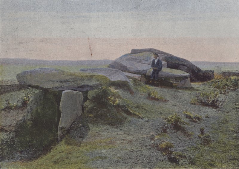 Mane-Lud-dolmen, i Locmariaquer (färgad bild) av (after) French Photographer