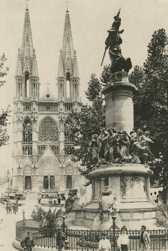 Marseille: Les Reformes och Monument des Mobiles (svartvitt foto) av (after) French Photographer