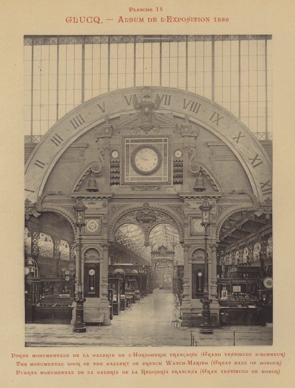 Den monumentala dörren till galleriet för fransk klocktillverkning, Great Hall of Honor (s/v foto) av (after) French Photographer