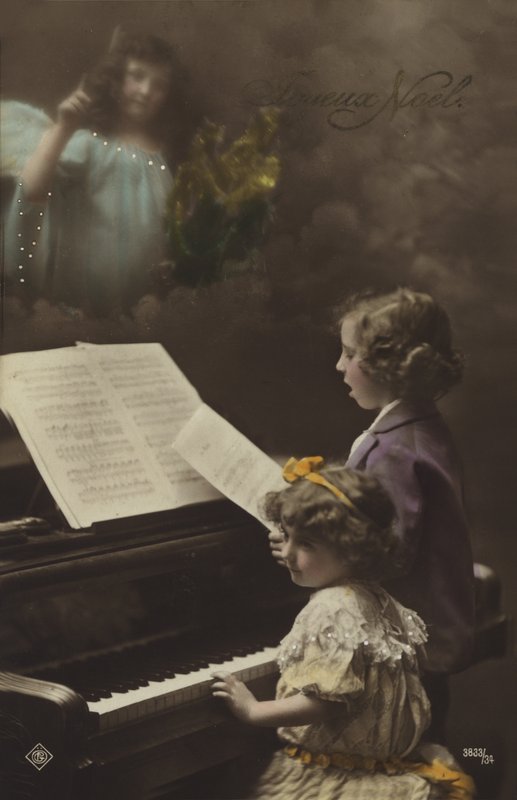 Barn som spelar piano av French Photographer