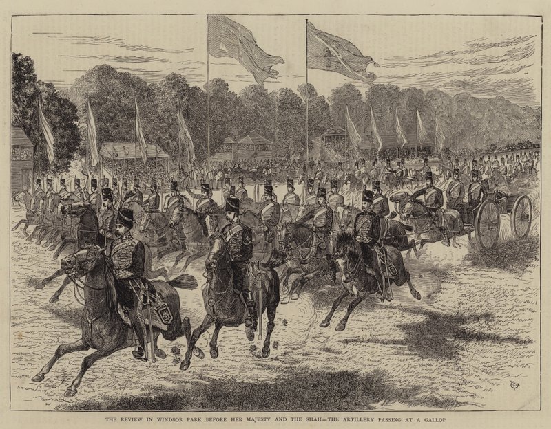 Recensionen i Windsor Park inför Hennes Majestät och Shahen, artilleriet passerar i galopp av Alfred Chantrey Corbould