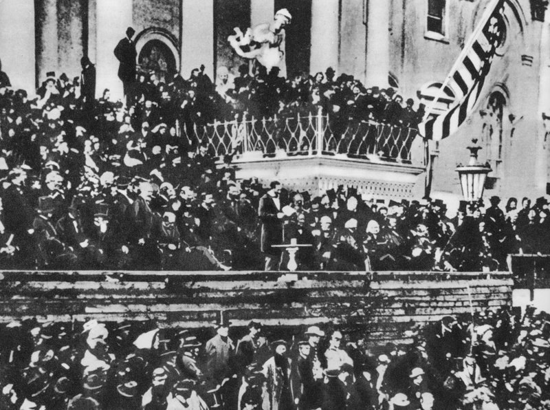 Abraham Lincolns andra invigning, 4 mars 1865 (s/v foto) av American Photographer (after)