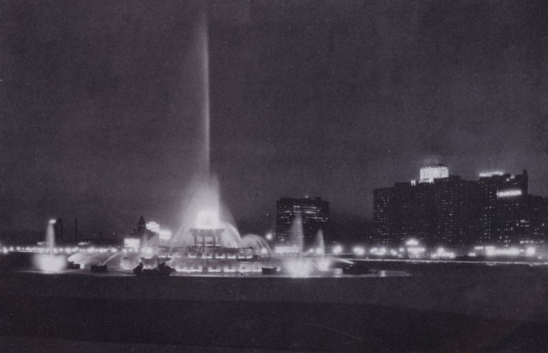 Chicago: Buckingham Fountain, Night Illumination (s/v foto) av American Photographer (after)