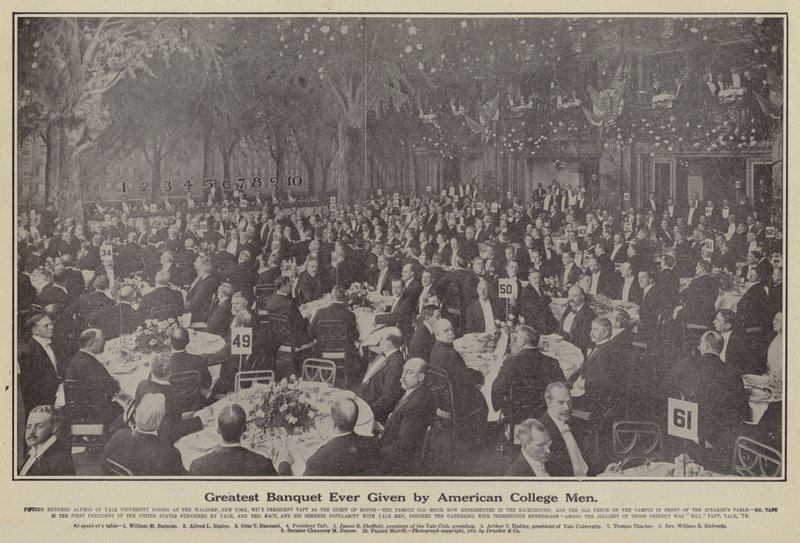 Största bankett som någonsin getts av amerikanska collegemän (s/v foto) av American Photographer (after)