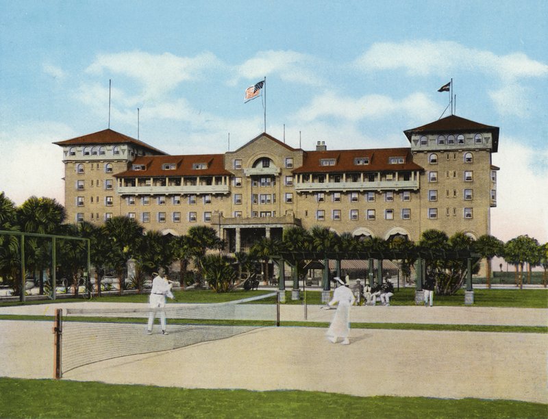Hotel Clarendon, Seabreeze, Florida (foto) av American Photographer (after)