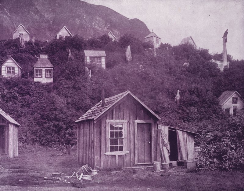 Indiska begravningshus nära staden Juneau, Alaska (s/v foto) av American Photographer (after)