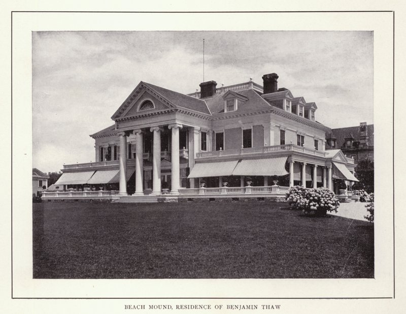 Newport, Rhode Island: Beach Mound, Residence of Benjamin Thaw (s/v foto) av American Photographer (after)