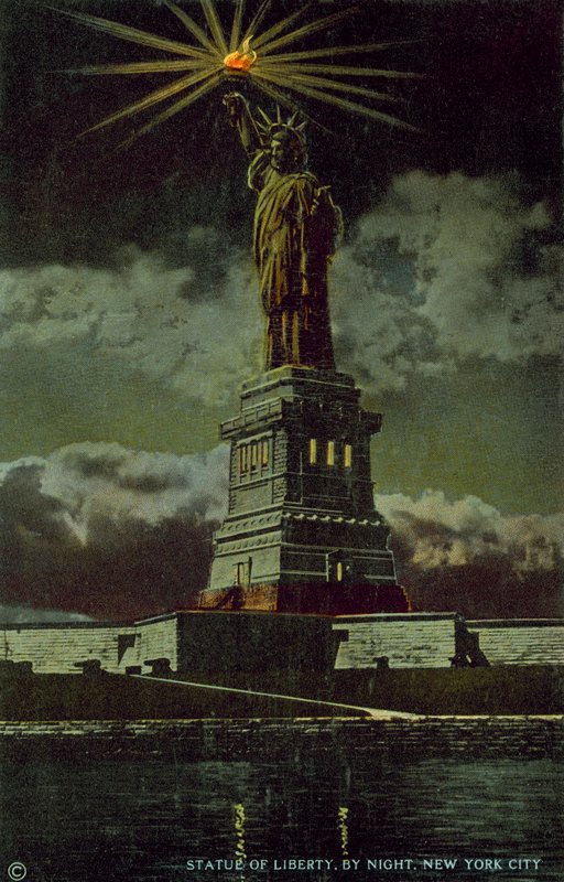 Frihetsgudinnan, New York City, New York, USA (färgat foto) av American Photographer (after)