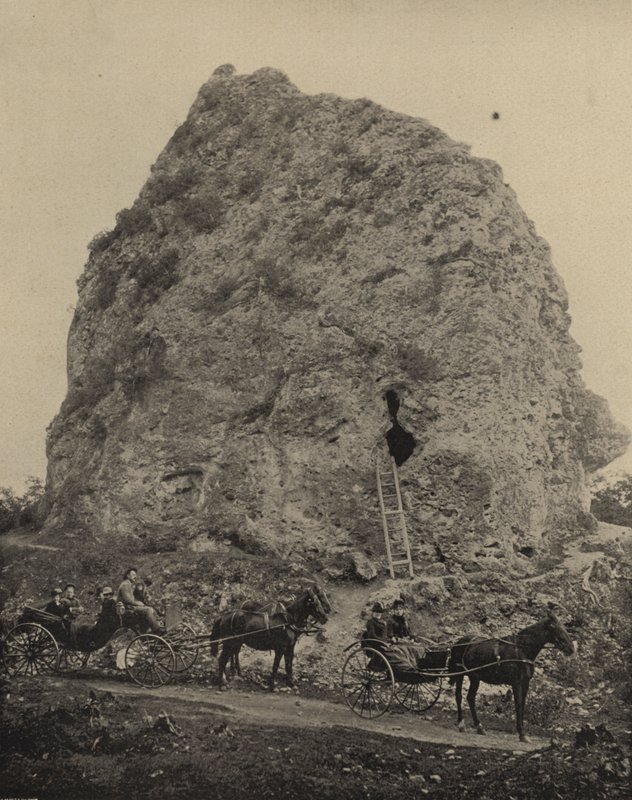 Sugarloaf Rock, Mackinac Island, Michigan (s/v foto) av American Photographer (after)