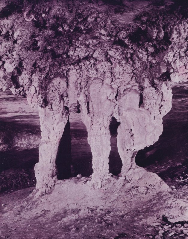 Brudaltaret, Mammoth Cave (s/v foto) av American Photographer (after)