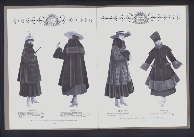 Tvåsidigt uppslag från The Theatre of Fur Fashion (s/v foto) av American Photographer (after)