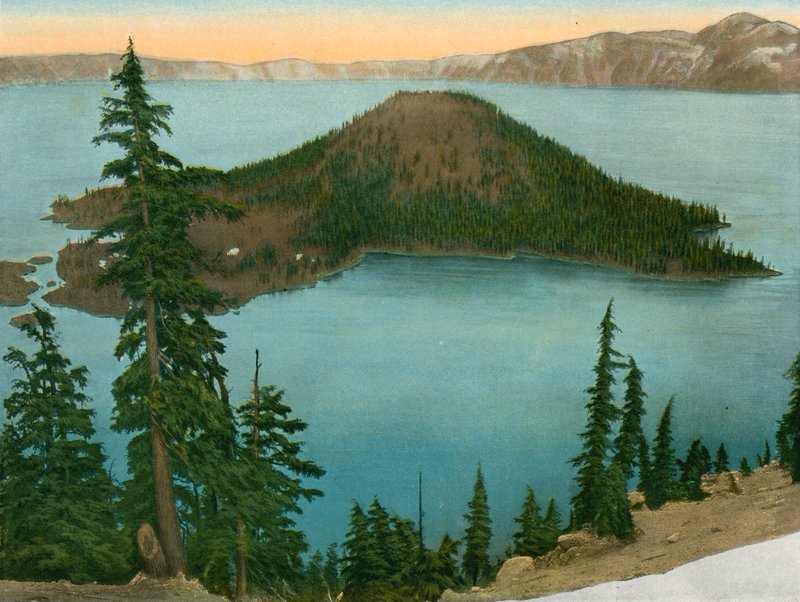 Wizard Island, Crater Lake (foto) av American Photographer (after)