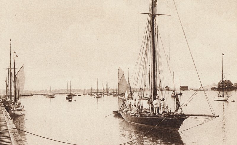 Buffalo Harbor, visar Buffalo, Yacht Club, Buffalo, New York (svartvitt foto) av American Photographer