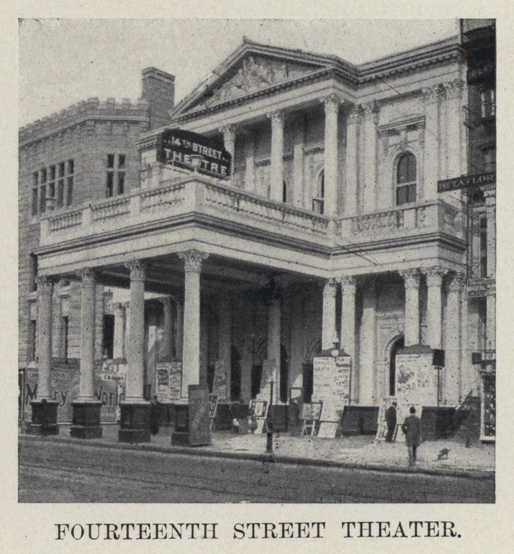 Fourteenth Street Theatre (s/v foto) av American Photographer