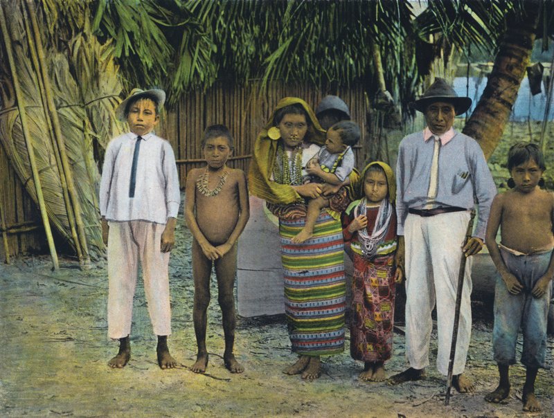 Indisk familj, ön Carti, San Blas, Panama av American Photographer