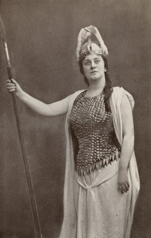 Lillian Nordica, som Brunnhilde, i "Die Walkure" (svartvitt foto) av American Photographer