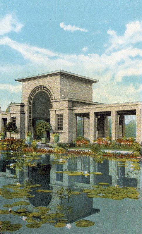 Lily Pond and Pavilion, Douglas Park (färgad bild) av American Photographer