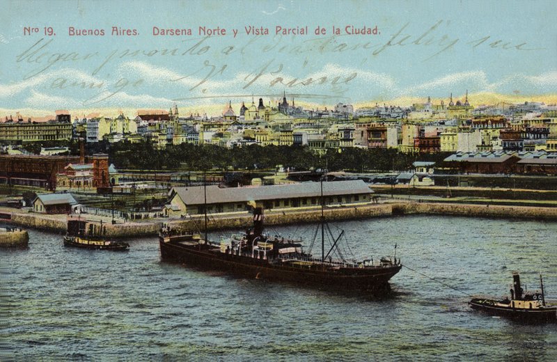Norra bryggan och delvis skymd utsikt över staden, Buenos Aires, Argentina (färgat foto) av Argentinian Photographer