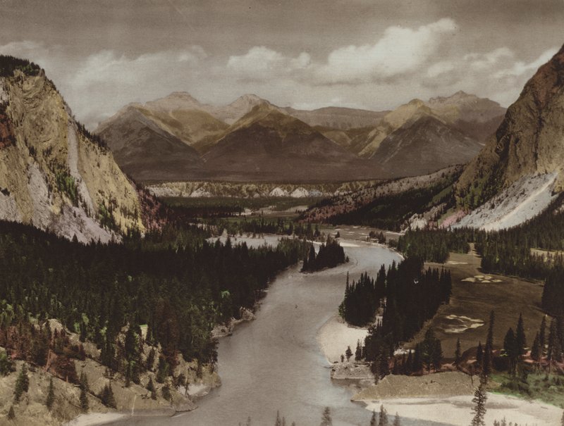 Bow Valley, Banff (färgfoto) av Byron Hill Harmon