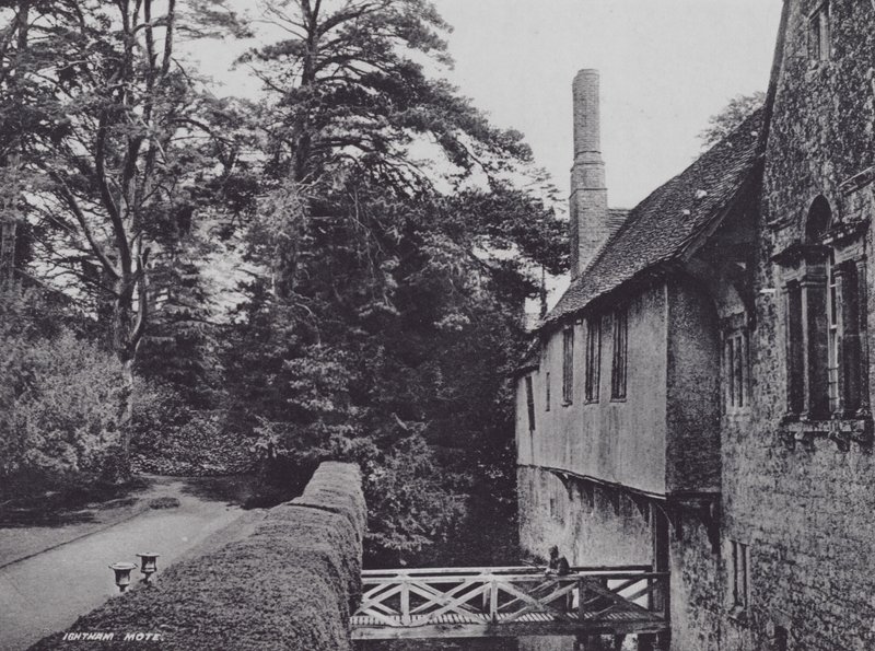 Ightham Mote (s/v foto) av Charles Essenhigh Corke