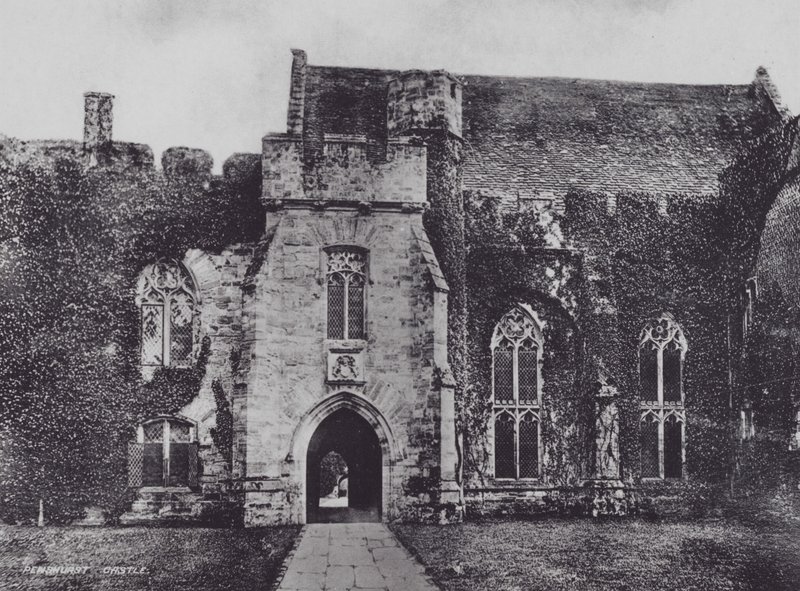 Penshurst Castle (s/v foto) av Charles Essenhigh Corke