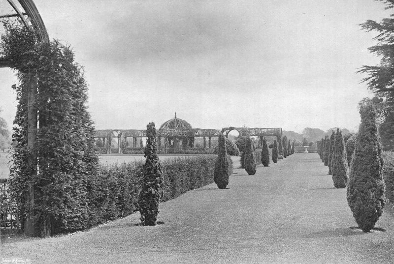 En grön promenad av Charles Latham