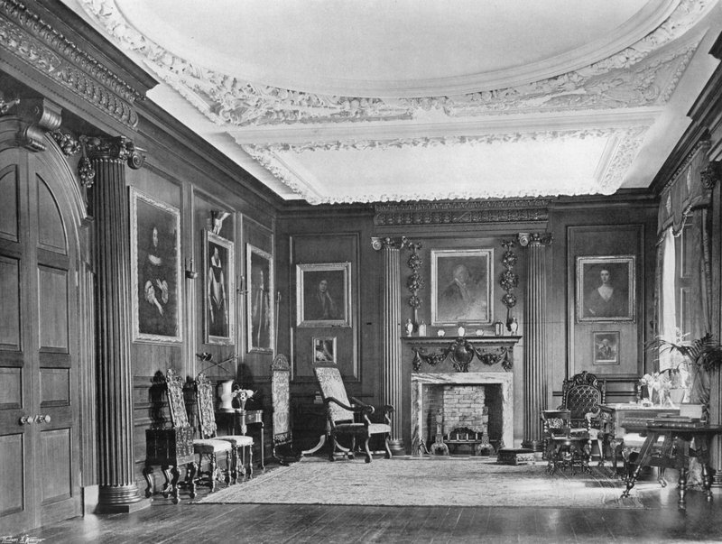 Entréhall av Charles Latham
